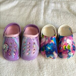 Girls crocs and capelli
